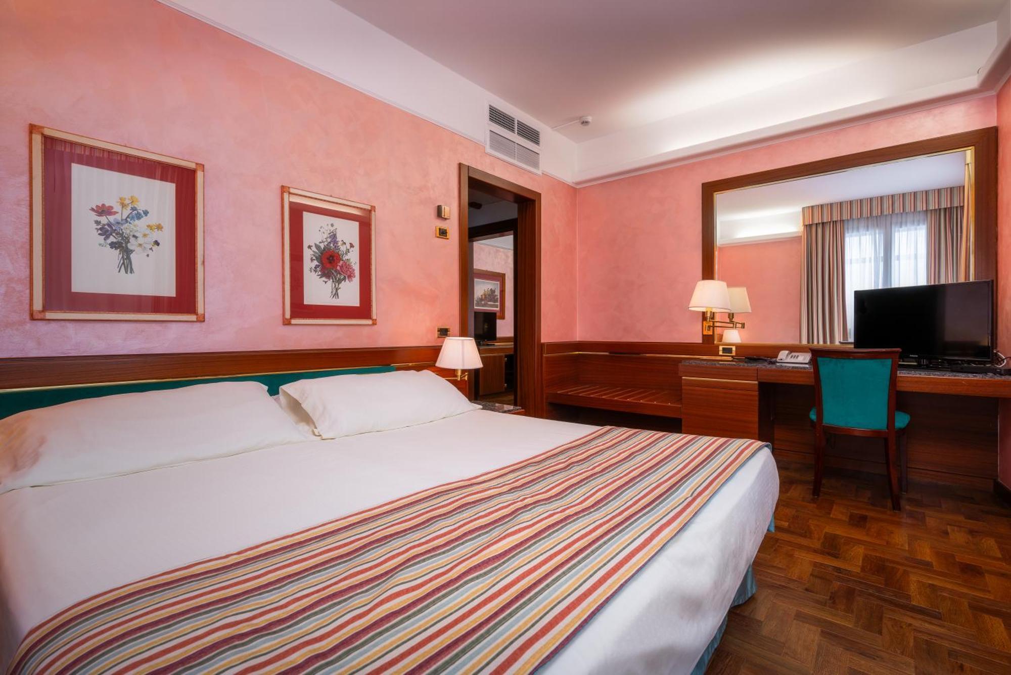 Hotel Crivi'S — Foto 2