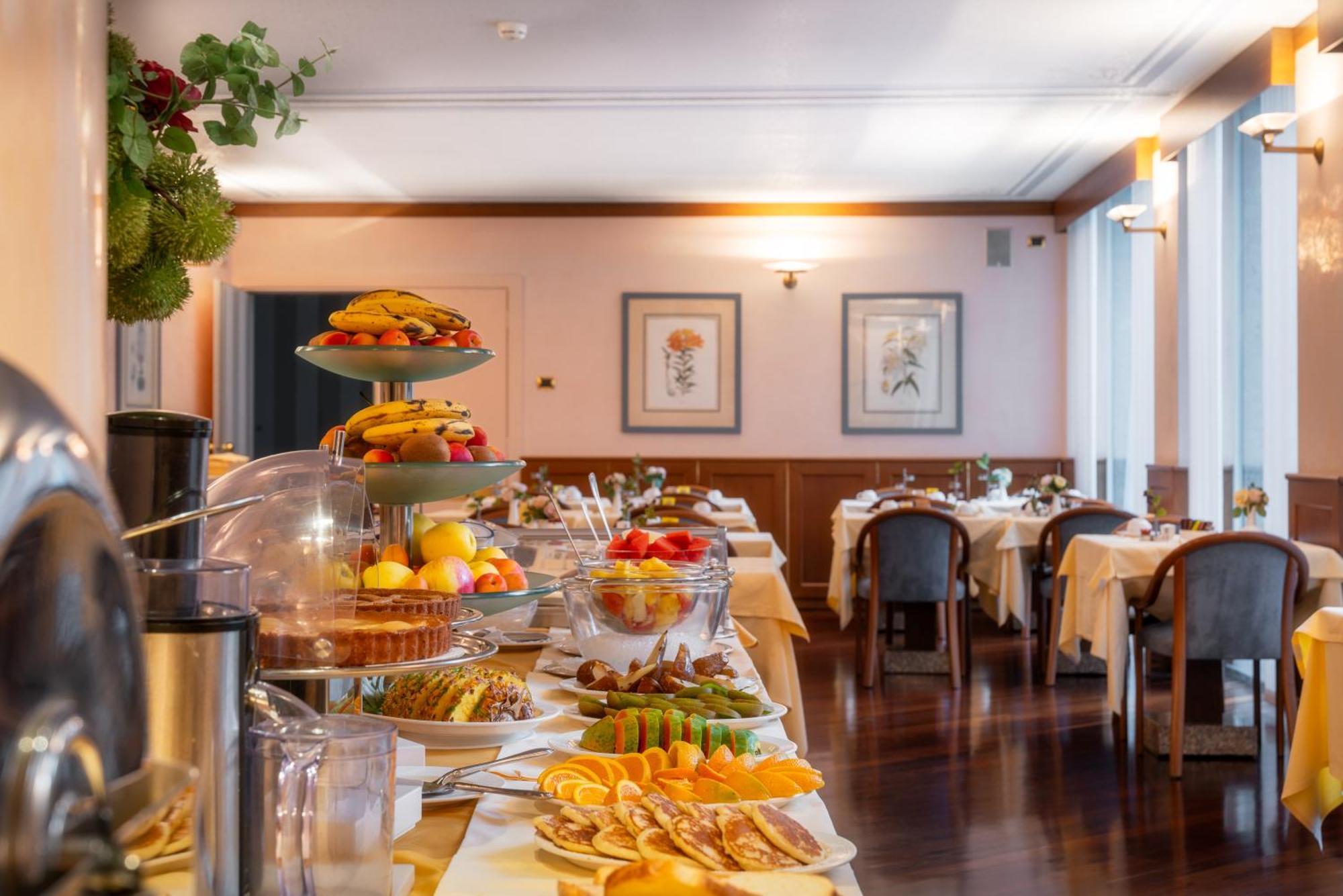 Hotel Crivi'S — Foto 1